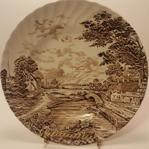 Staffordshire Ridgway Est. 1792 plate | 9/10